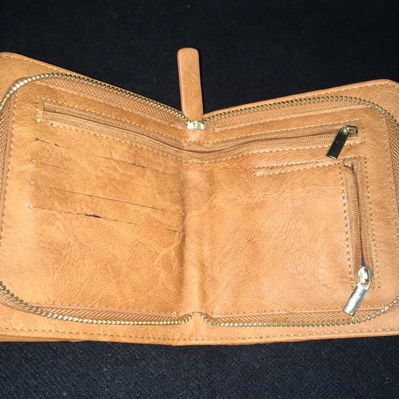 Street Level Crossbody Phone Bag Missing Strap - Picture 3 of 4